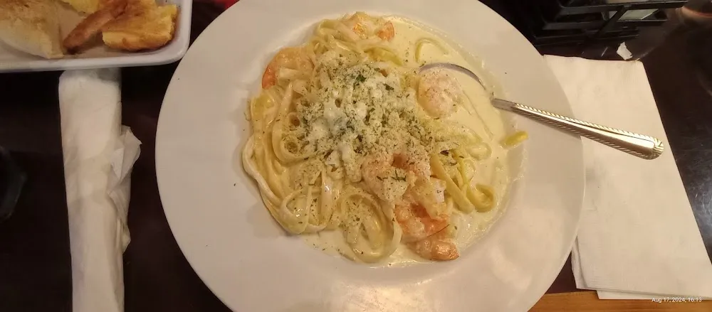 Shrimp Fettuccine Alfredo w Extra Noodles